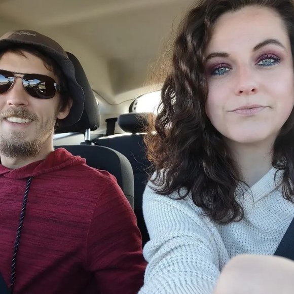 Meet your posher, Jade. - Picture 4 of 9